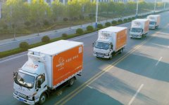  头版点赞金龙鱼：